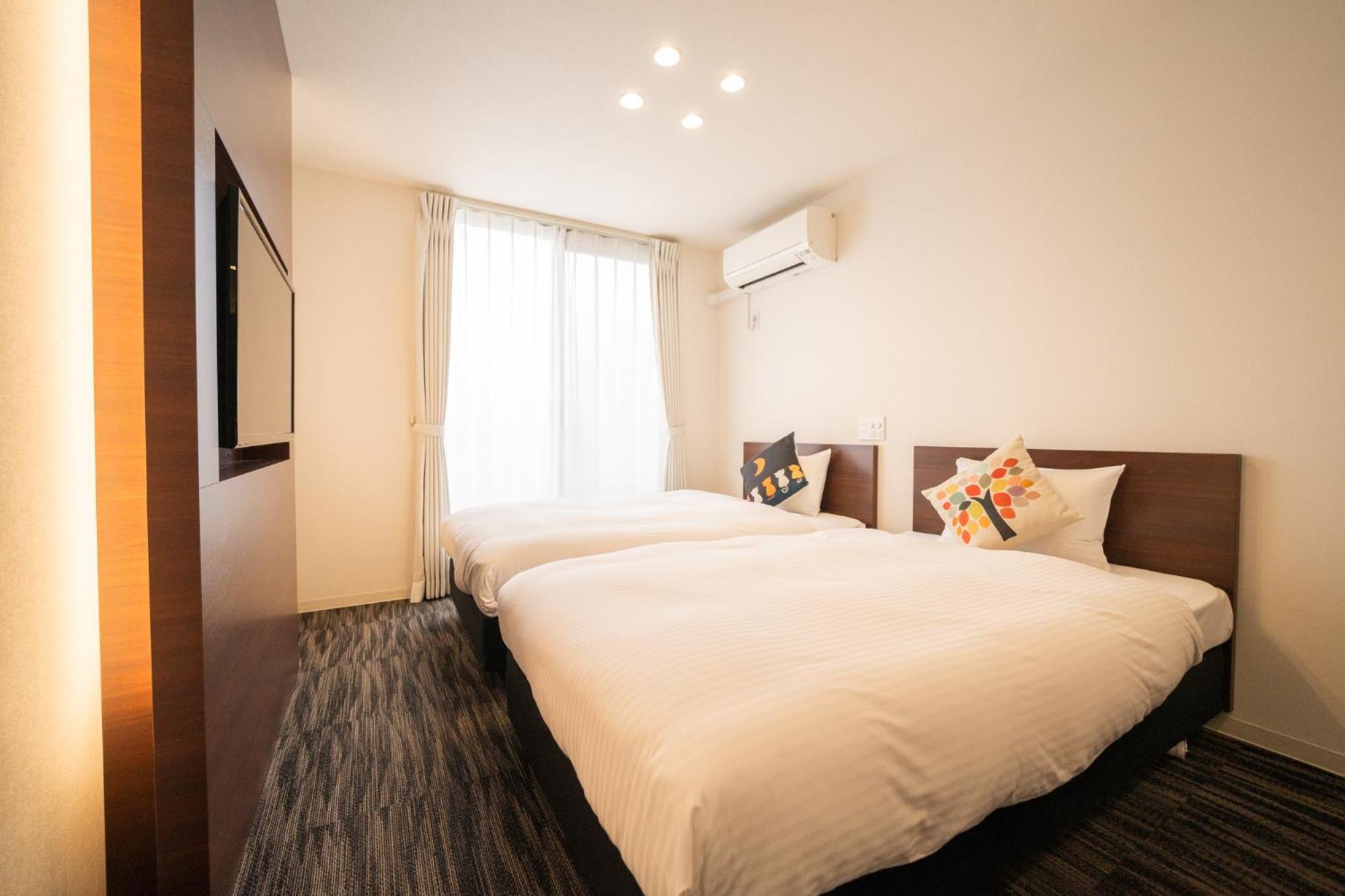 קיוטו Home Inn Kujo Kawaramachi מראה חיצוני תמונה
